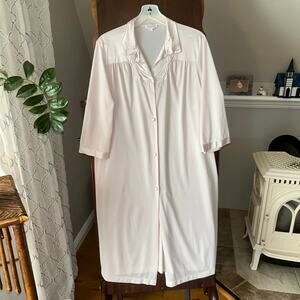 Vintage Vanity Fair Nylon Robe Womens Medium Cream Button Sheer Silky USA